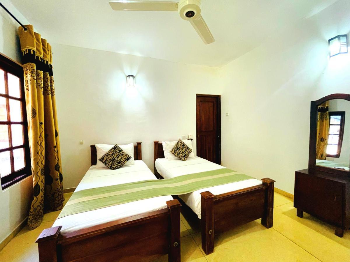 Kingfisher Resort Sigiriya Luaran gambar