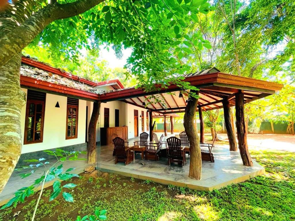 Kingfisher Resort Sigiriya Luaran gambar